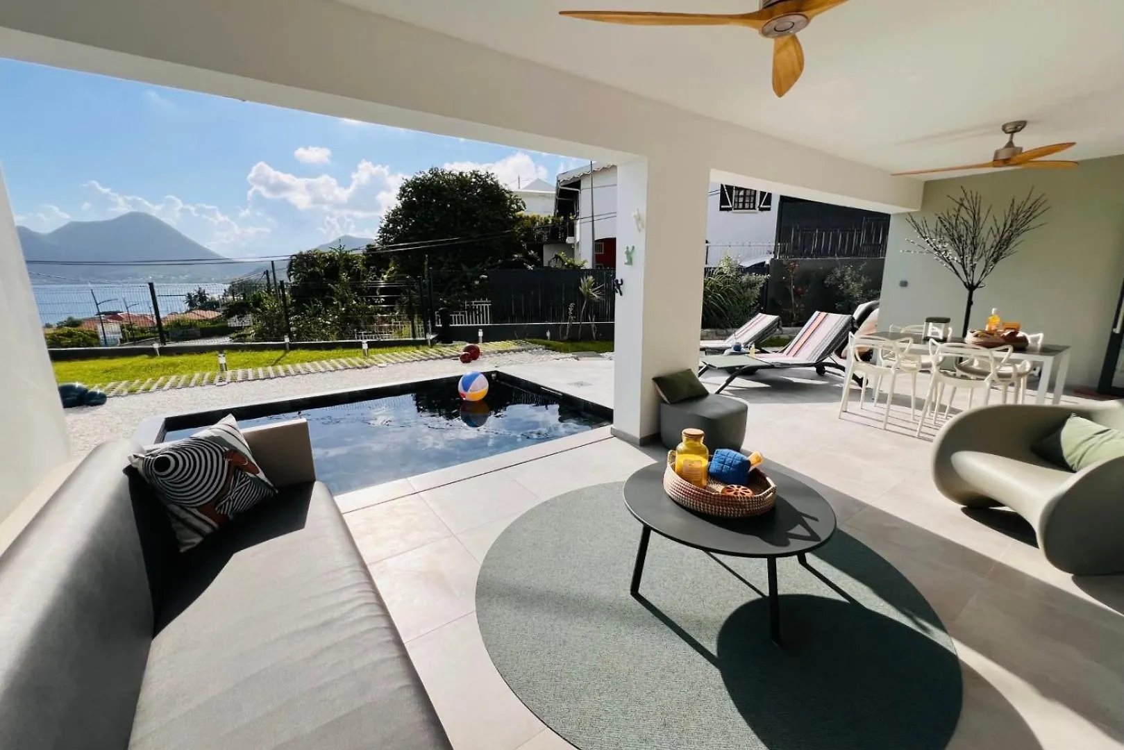 Le Bo Diamant Garden - Appartement Standing Avec Jardin, Piscine Et Vue Mer Le Diamant Martinik